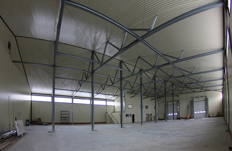Производственный склад 30 х 44 х 6 м из металлоконструкций