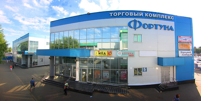 Торговый комплекс из металлоконструкций